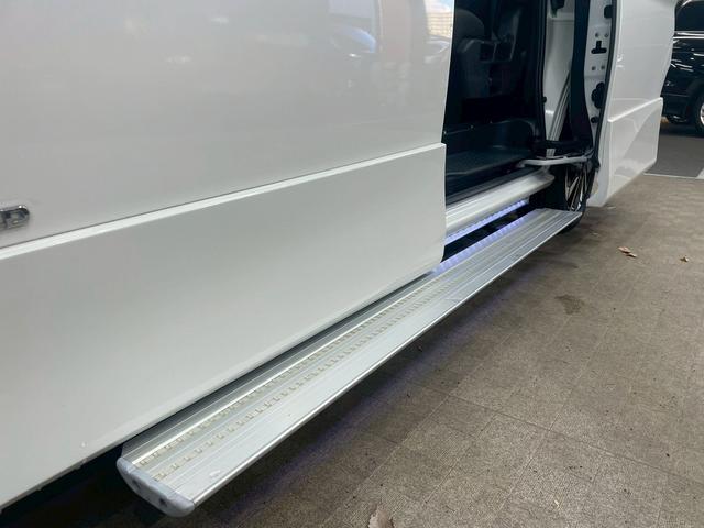 セレナ ハイウェイスターV ステップタイプ(禁煙車)(後期型)(プロパイロット)(レーダークルーズ)(クリアランスソナー)(両側パワースライドドア)(純正ナビ)(フルセグ)(8人乗り)(LEDヘッドライト)(純正16インチAW)(45枚目)