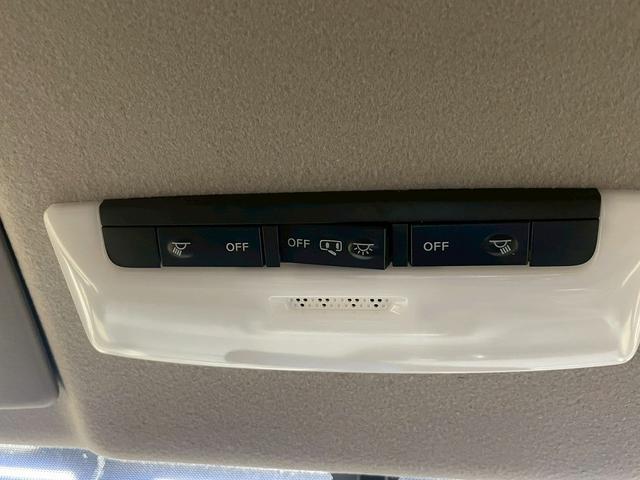 セレナ ハイウェイスターV ステップタイプ(禁煙車)(後期型)(プロパイロット)(レーダークルーズ)(クリアランスソナー)(両側パワースライドドア)(純正ナビ)(フルセグ)(8人乗り)(LEDヘッドライト)(純正16インチAW)(52枚目)