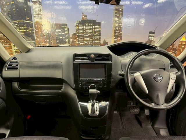 セレナ ハイウェイスター S-ハイブリッド エアロモード (禁煙車)(フリップダウンモニター)(アルパインナビ)(両側パワースライドドア)(クルーズコントロール)(アイドリングストップ)(ウォークスル)(ビルトインETC)(純正16インチAW)(5枚目)