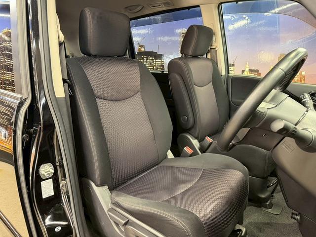 セレナ ハイウェイスター S-ハイブリッド エアロモード (禁煙車)(フリップダウンモニター)(アルパインナビ)(両側パワースライドドア)(クルーズコントロール)(アイドリングストップ)(ウォークスル)(ビルトインETC)(純正16インチAW)(19枚目)