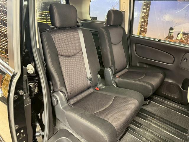 セレナ ハイウェイスター S-ハイブリッド エアロモード (禁煙車)(フリップダウンモニター)(アルパインナビ)(両側パワースライドドア)(クルーズコントロール)(アイドリングストップ)(ウォークスル)(ビルトインETC)(純正16インチAW)(20枚目)