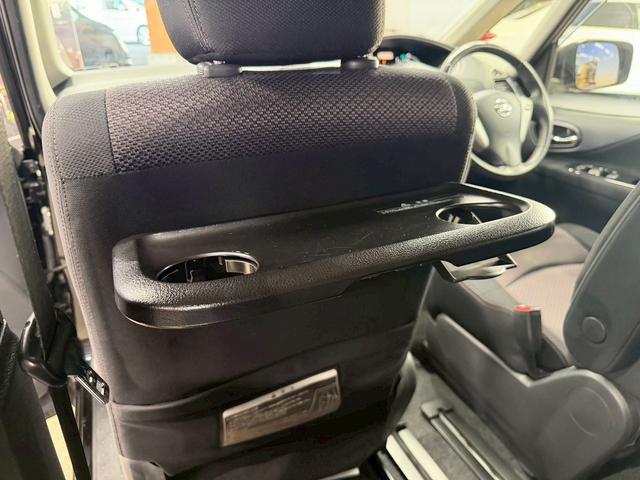 セレナ ハイウェイスター S-ハイブリッド エアロモード (禁煙車)(フリップダウンモニター)(アルパインナビ)(両側パワースライドドア)(クルーズコントロール)(アイドリングストップ)(ウォークスル)(ビルトインETC)(純正16インチAW)(30枚目)