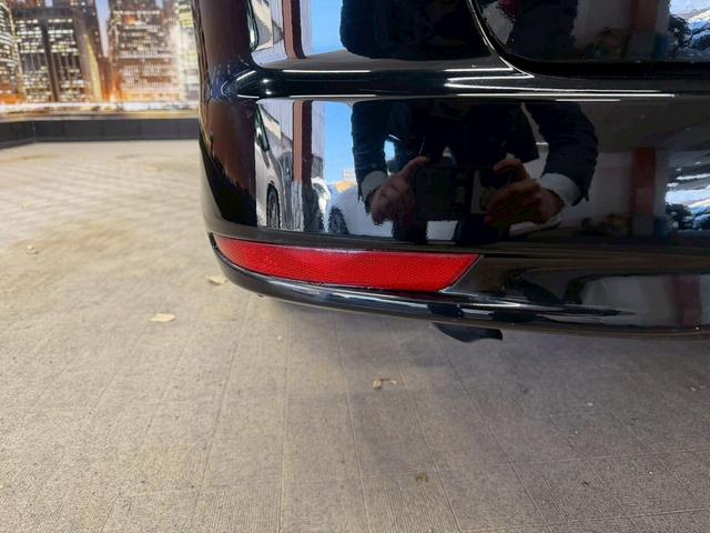 セレナ ハイウェイスター S-ハイブリッド エアロモード (禁煙車)(フリップダウンモニター)(アルパインナビ)(両側パワースライドドア)(クルーズコントロール)(アイドリングストップ)(ウォークスル)(ビルトインETC)(純正16インチAW)(62枚目)