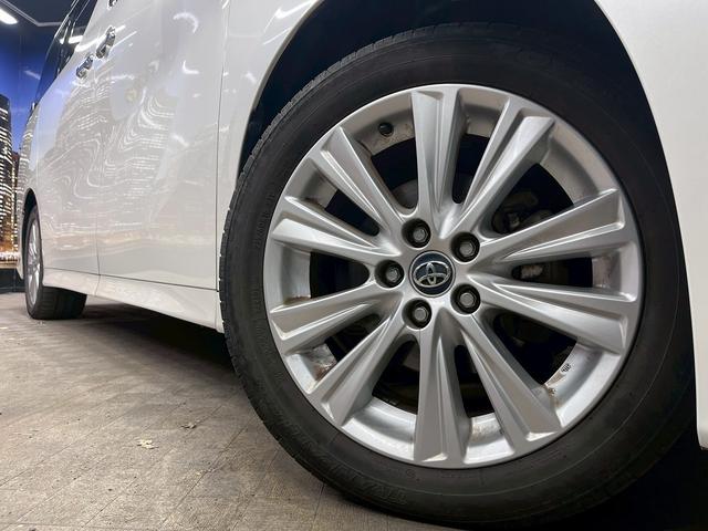 ヴェルファイア ２．５Ｚ　（サンルーフ）（フリップダウンモニター）（両側パワースライド）（純正ＳＤナビ）（バックカメラ）（ビルトインＥＴＣ）（クリアランスソナー）（オットマン）（ＬＥＤヘッド）（フォグ）（純正１８インチＡＷ）（15枚目）