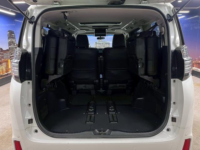 ヴェルファイア ２．５Ｚ　（サンルーフ）（フリップダウンモニター）（両側パワースライド）（純正ＳＤナビ）（バックカメラ）（ビルトインＥＴＣ）（クリアランスソナー）（オットマン）（ＬＥＤヘッド）（フォグ）（純正１８インチＡＷ）（16枚目）