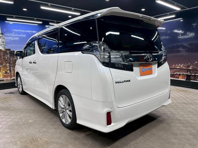 ヴェルファイア ２．５Ｚ　（サンルーフ）（フリップダウンモニター）（両側パワースライド）（純正ＳＤナビ）（バックカメラ）（ビルトインＥＴＣ）（クリアランスソナー）（オットマン）（ＬＥＤヘッド）（フォグ）（純正１８インチＡＷ）（25枚目）