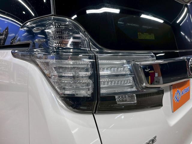 ヴェルファイア ２．５Ｚ　（サンルーフ）（フリップダウンモニター）（両側パワースライド）（純正ＳＤナビ）（バックカメラ）（ビルトインＥＴＣ）（クリアランスソナー）（オットマン）（ＬＥＤヘッド）（フォグ）（純正１８インチＡＷ）（27枚目）