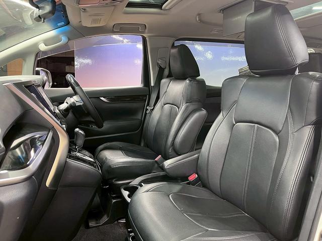 ヴェルファイア ２．５Ｚ　（サンルーフ）（フリップダウンモニター）（両側パワースライド）（純正ＳＤナビ）（バックカメラ）（ビルトインＥＴＣ）（クリアランスソナー）（オットマン）（ＬＥＤヘッド）（フォグ）（純正１８インチＡＷ）（31枚目）