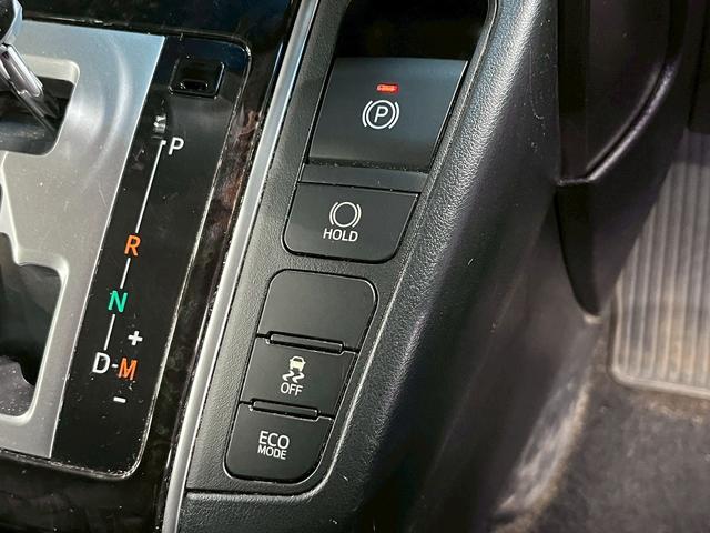 ヴェルファイア ２．５Ｚ　（サンルーフ）（フリップダウンモニター）（両側パワースライド）（純正ＳＤナビ）（バックカメラ）（ビルトインＥＴＣ）（クリアランスソナー）（オットマン）（ＬＥＤヘッド）（フォグ）（純正１８インチＡＷ）（35枚目）