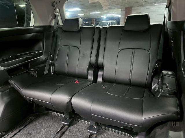 ヴェルファイア ２．５Ｚ　（サンルーフ）（フリップダウンモニター）（両側パワースライド）（純正ＳＤナビ）（バックカメラ）（ビルトインＥＴＣ）（クリアランスソナー）（オットマン）（ＬＥＤヘッド）（フォグ）（純正１８インチＡＷ）（38枚目）