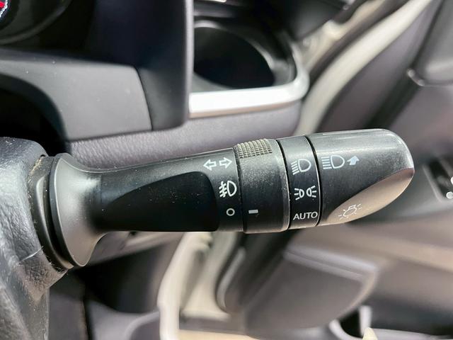 ヴェルファイア ２．５Ｚ　（サンルーフ）（フリップダウンモニター）（両側パワースライド）（純正ＳＤナビ）（バックカメラ）（ビルトインＥＴＣ）（クリアランスソナー）（オットマン）（ＬＥＤヘッド）（フォグ）（純正１８インチＡＷ）（43枚目）