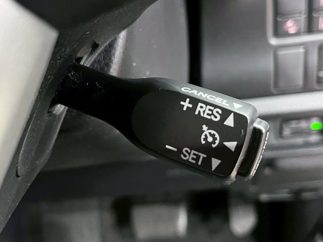 ヴォクシー ＺＳ　煌ＩＩ　（禁煙車）（後期型）（両側パワースライド）（アルパインフリップダウンモニター）（アルパインナビ）（バックカメラ）（クルーズコントロール）（ビルトインＥＴＣ）（クリアランスソナー）（純正１６インチＡＷ）（10枚目）