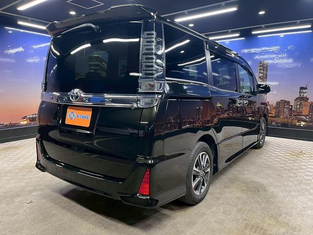 ヴォクシー ＺＳ　煌ＩＩ　（禁煙車）（後期型）（両側パワースライド）（アルパインフリップダウンモニター）（アルパインナビ）（バックカメラ）（クルーズコントロール）（ビルトインＥＴＣ）（クリアランスソナー）（純正１６インチＡＷ）（25枚目）
