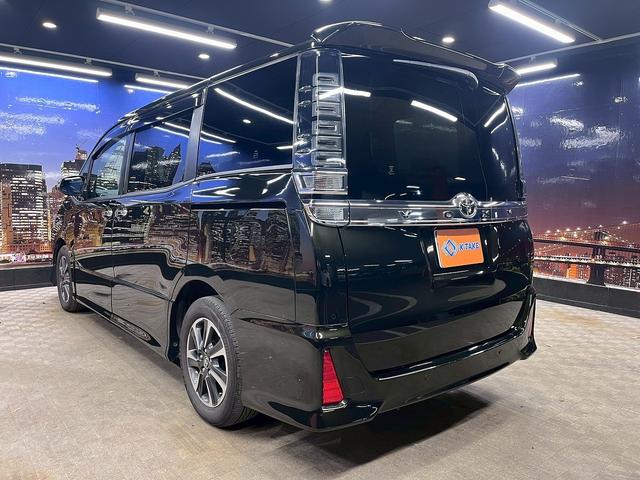 ヴォクシー ＺＳ　煌ＩＩ　（禁煙車）（後期型）（両側パワースライド）（アルパインフリップダウンモニター）（アルパインナビ）（バックカメラ）（クルーズコントロール）（ビルトインＥＴＣ）（クリアランスソナー）（純正１６インチＡＷ）（27枚目）