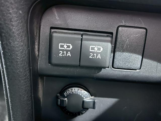 ヴォクシー ＺＳ　煌ＩＩ　（禁煙車）（後期型）（両側パワースライド）（アルパインフリップダウンモニター）（アルパインナビ）（バックカメラ）（クルーズコントロール）（ビルトインＥＴＣ）（クリアランスソナー）（純正１６インチＡＷ）（29枚目）