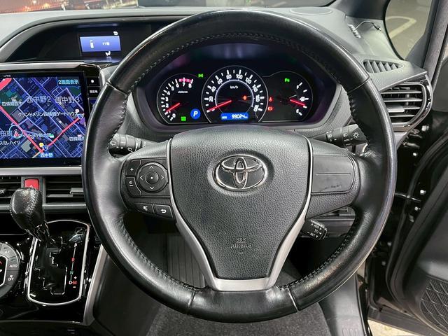 ヴォクシー ＺＳ　煌ＩＩ　（禁煙車）（後期型）（両側パワースライド）（アルパインフリップダウンモニター）（アルパインナビ）（バックカメラ）（クルーズコントロール）（ビルトインＥＴＣ）（クリアランスソナー）（純正１６インチＡＷ）（39枚目）