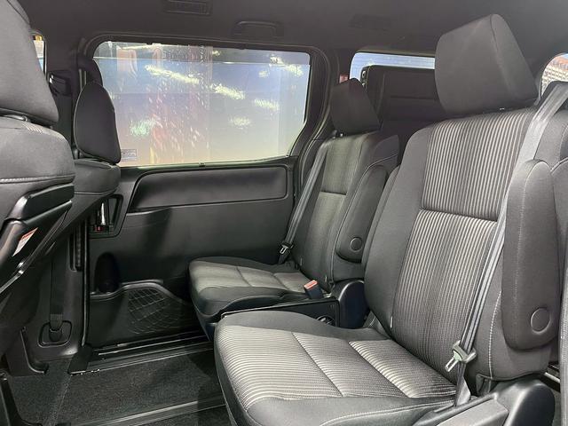 ヴォクシー ＺＳ　煌ＩＩ　（禁煙車）（後期型）（両側パワースライド）（アルパインフリップダウンモニター）（アルパインナビ）（バックカメラ）（クルーズコントロール）（ビルトインＥＴＣ）（クリアランスソナー）（純正１６インチＡＷ）（44枚目）