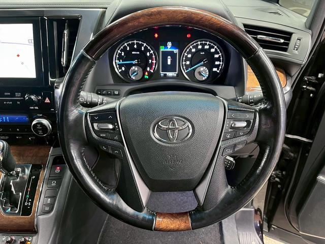 ヴェルファイア ３．５エグゼクティブラウンジ　（禁煙車）（黒本革）（両側パワスラ）（フリップダウンモニター）（ＪＢＬサウンド）（純正ＳＤナビ）（全方位カメラ）（レーダークルーズ）（パワーシート）（シートヒータ）（コーナーセンサー）（純正１８ＡＷ）（49枚目）