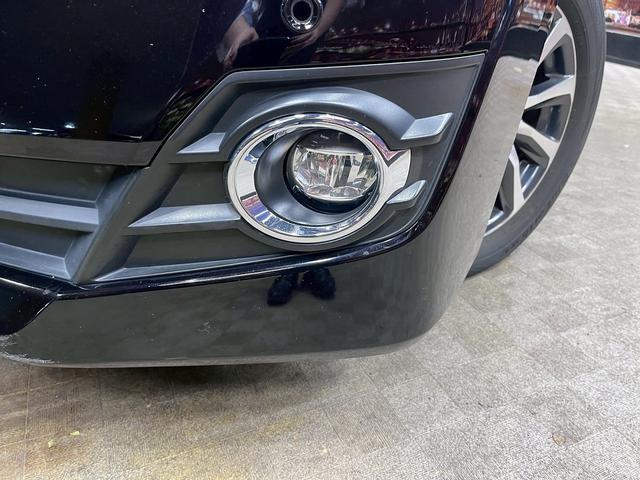 ヴェルファイア ３．５エグゼクティブラウンジ　（禁煙車）（黒本革）（両側パワスラ）（フリップダウンモニター）（ＪＢＬサウンド）（純正ＳＤナビ）（全方位カメラ）（レーダークルーズ）（パワーシート）（シートヒータ）（コーナーセンサー）（純正１８ＡＷ）（56枚目）