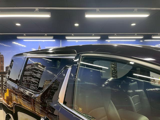 ヴェルファイア ３．５エグゼクティブラウンジ　（禁煙車）（黒本革）（両側パワスラ）（フリップダウンモニター）（ＪＢＬサウンド）（純正ＳＤナビ）（全方位カメラ）（レーダークルーズ）（パワーシート）（シートヒータ）（コーナーセンサー）（純正１８ＡＷ）（63枚目）