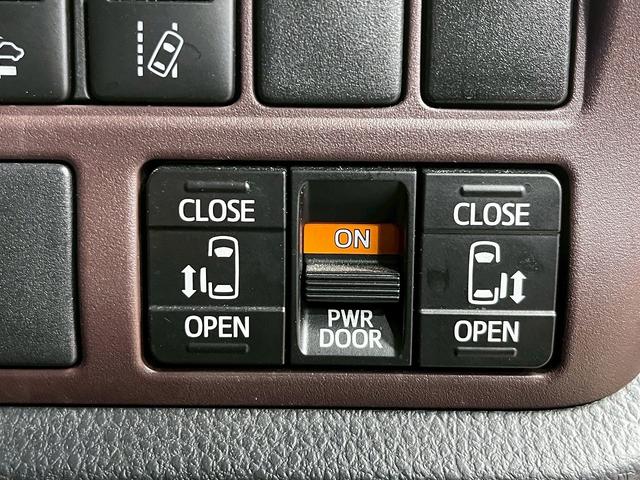 エスクァイア Ｇｉ　トヨタセーフティセンス（後期型）（両側パワースライド）（フリップダウンモニター）（黒革シート）（純正ＳＤナビ）（クルーズコントロール）（シートヒーター）（バックカメラ）（ＥＴＣ）（純正１５インチＡＷ）（9枚目）