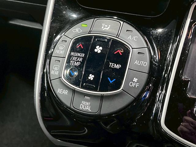 エスクァイア Ｇｉ　トヨタセーフティセンス（後期型）（両側パワースライド）（フリップダウンモニター）（黒革シート）（純正ＳＤナビ）（クルーズコントロール）（シートヒーター）（バックカメラ）（ＥＴＣ）（純正１５インチＡＷ）（35枚目）