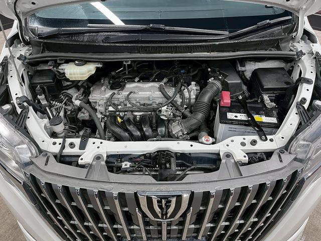 エスクァイア Ｇｉ　トヨタセーフティセンス（後期型）（両側パワースライド）（フリップダウンモニター）（黒革シート）（純正ＳＤナビ）（クルーズコントロール）（シートヒーター）（バックカメラ）（ＥＴＣ）（純正１５インチＡＷ）（55枚目）