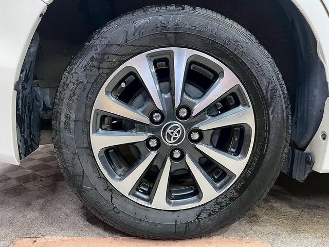 エスクァイア Ｇｉ　トヨタセーフティセンス（後期型）（両側パワースライド）（フリップダウンモニター）（黒革シート）（純正ＳＤナビ）（クルーズコントロール）（シートヒーター）（バックカメラ）（ＥＴＣ）（純正１５インチＡＷ）（56枚目）