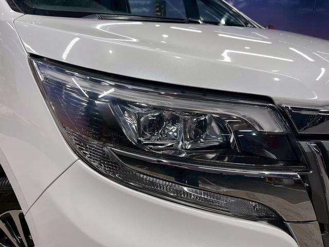 エスクァイア Ｇｉ　トヨタセーフティセンス（後期型）（両側パワースライド）（フリップダウンモニター）（黒革シート）（純正ＳＤナビ）（クルーズコントロール）（シートヒーター）（バックカメラ）（ＥＴＣ）（純正１５インチＡＷ）（63枚目）