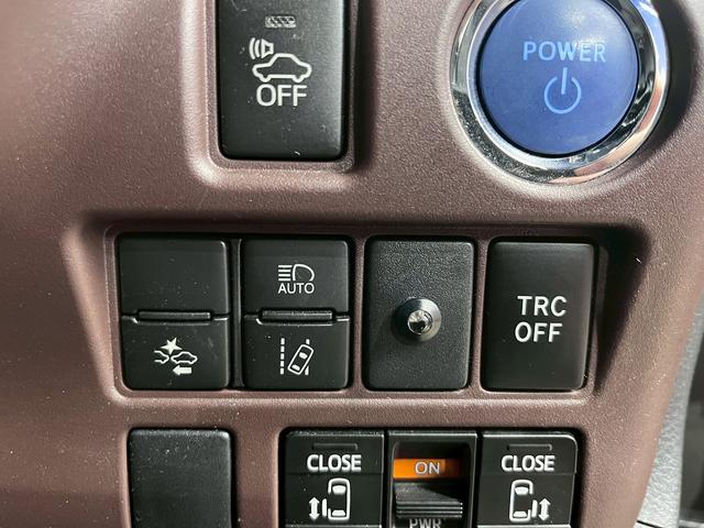 エスクァイア ハイブリッドＧｉ　（禁煙車）（後期型）（両側パワースライド）（黒革シート）（社外メモリーナビ）（レーンアシスト）（オートマチックハイビーム）（シートヒーター）（バックカメラ）（ビルトインＥＴＣ）（純正１５インチＡＷ）（8枚目）