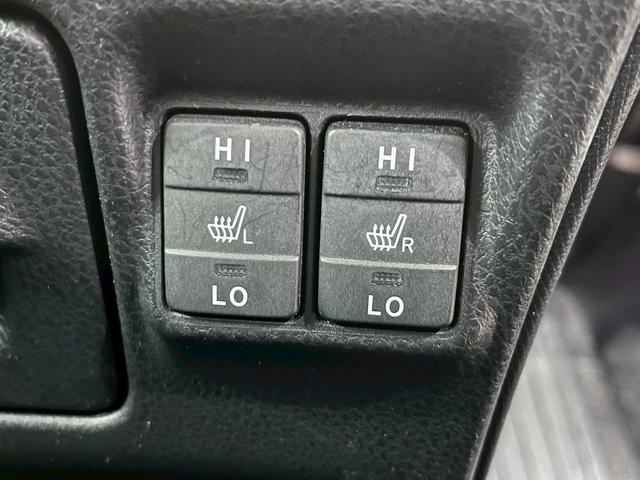 エスクァイア ハイブリッドＧｉ　（禁煙車）（後期型）（両側パワースライド）（黒革シート）（社外メモリーナビ）（レーンアシスト）（オートマチックハイビーム）（シートヒーター）（バックカメラ）（ビルトインＥＴＣ）（純正１５インチＡＷ）（11枚目）