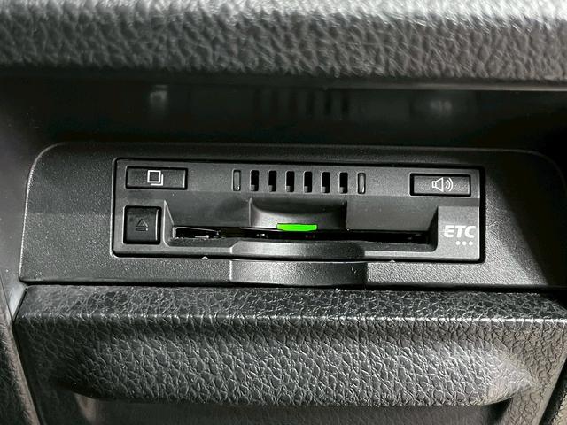 エスクァイア ハイブリッドＧｉ　（禁煙車）（後期型）（両側パワースライド）（黒革シート）（社外メモリーナビ）（レーンアシスト）（オートマチックハイビーム）（シートヒーター）（バックカメラ）（ビルトインＥＴＣ）（純正１５インチＡＷ）（12枚目）