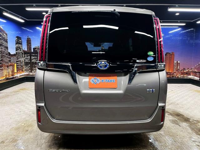 エスクァイア ハイブリッドＧｉ　（禁煙車）（後期型）（両側パワースライド）（黒革シート）（社外メモリーナビ）（レーンアシスト）（オートマチックハイビーム）（シートヒーター）（バックカメラ）（ビルトインＥＴＣ）（純正１５インチＡＷ）（23枚目）