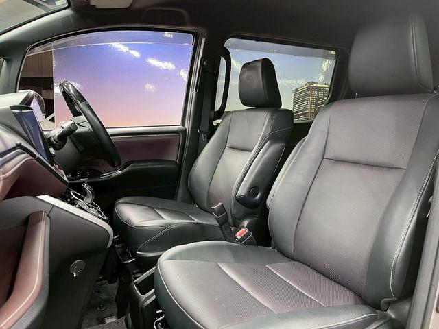 エスクァイア ハイブリッドＧｉ　（禁煙車）（後期型）（両側パワースライド）（黒革シート）（社外メモリーナビ）（レーンアシスト）（オートマチックハイビーム）（シートヒーター）（バックカメラ）（ビルトインＥＴＣ）（純正１５インチＡＷ）（28枚目）