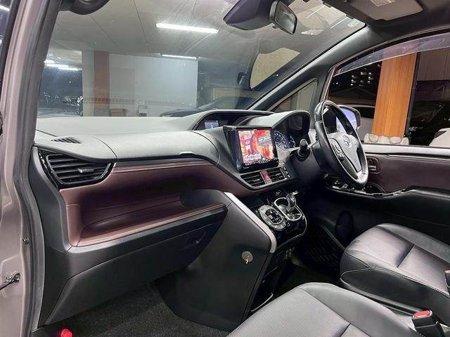 エスクァイア ハイブリッドＧｉ　（禁煙車）（後期型）（両側パワースライド）（黒革シート）（社外メモリーナビ）（レーンアシスト）（オートマチックハイビーム）（シートヒーター）（バックカメラ）（ビルトインＥＴＣ）（純正１５インチＡＷ）（51枚目）