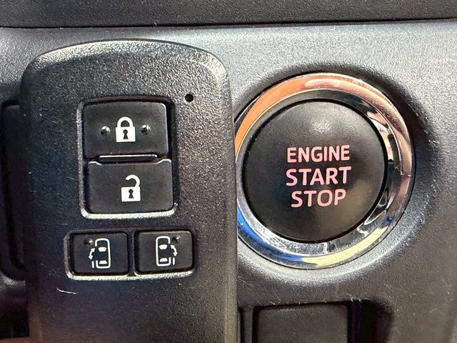 ヴォクシー ＺＳ　煌　（禁煙車）（両側パワースライド）（純正ＳＤナビ）（バックカメラ）（ビルトインＥＴＣ）（ＬＥＤヘッド）（スマートキー＆プッシュスタート）（Ｂｌｕｅｔｏｏｔｈ対応）（ウォークスルー）（純正１６インチＡＷ）（11枚目）