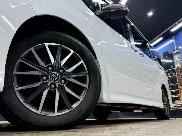 ヴォクシー ＺＳ　煌　（禁煙車）（両側パワースライド）（純正ＳＤナビ）（バックカメラ）（ビルトインＥＴＣ）（ＬＥＤヘッド）（スマートキー＆プッシュスタート）（Ｂｌｕｅｔｏｏｔｈ対応）（ウォークスルー）（純正１６インチＡＷ）（13枚目）