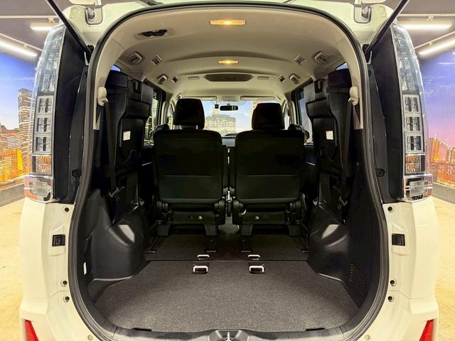 ヴォクシー ＺＳ　煌　（禁煙車）（両側パワースライド）（純正ＳＤナビ）（バックカメラ）（ビルトインＥＴＣ）（ＬＥＤヘッド）（スマートキー＆プッシュスタート）（Ｂｌｕｅｔｏｏｔｈ対応）（ウォークスルー）（純正１６インチＡＷ）（15枚目）