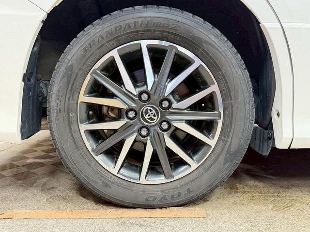 ヴォクシー ＺＳ　煌　（禁煙車）（両側パワースライド）（純正ＳＤナビ）（バックカメラ）（ビルトインＥＴＣ）（ＬＥＤヘッド）（スマートキー＆プッシュスタート）（Ｂｌｕｅｔｏｏｔｈ対応）（ウォークスルー）（純正１６インチＡＷ）（54枚目）