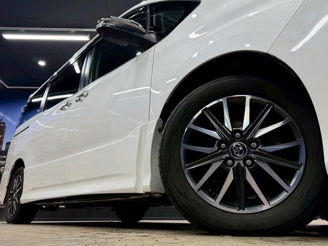 ヴォクシー ＺＳ　煌　（禁煙車）（両側パワースライド）（純正ＳＤナビ）（バックカメラ）（ビルトインＥＴＣ）（ＬＥＤヘッド）（スマートキー＆プッシュスタート）（Ｂｌｕｅｔｏｏｔｈ対応）（ウォークスルー）（純正１６インチＡＷ）（57枚目）