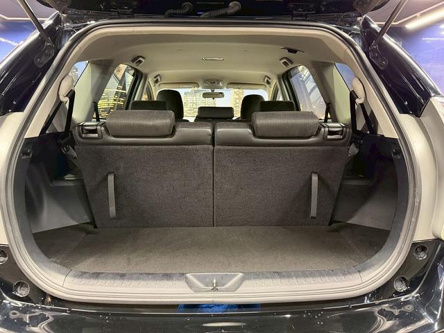 プリウスアルファ Ｇ　（禁煙車）（後期型）（純正ＳＤナビ）（クルーズコントロール）（黒ハーフレザー）（パワーシート）（バックカメラ）（ビルトインＥＴＣ）（フルセグＴＶ）（ＬＥＤヘッドライト）（純正１６インチＡＷ）（14枚目）