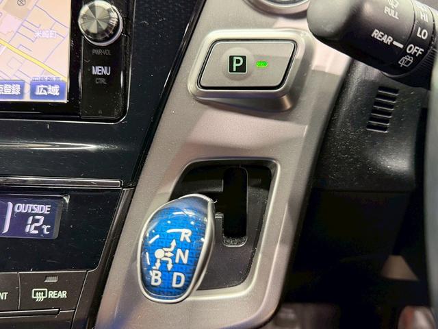 プリウスアルファ Ｇ　（禁煙車）（後期型）（純正ＳＤナビ）（クルーズコントロール）（黒ハーフレザー）（パワーシート）（バックカメラ）（ビルトインＥＴＣ）（フルセグＴＶ）（ＬＥＤヘッドライト）（純正１６インチＡＷ）（27枚目）