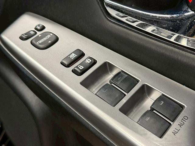 プリウスアルファ Ｇ　（禁煙車）（後期型）（純正ＳＤナビ）（クルーズコントロール）（黒ハーフレザー）（パワーシート）（バックカメラ）（ビルトインＥＴＣ）（フルセグＴＶ）（ＬＥＤヘッドライト）（純正１６インチＡＷ）（31枚目）