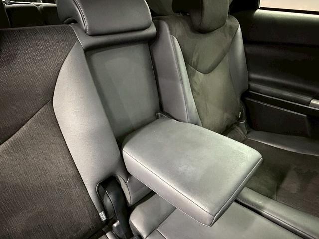 プリウスアルファ Ｇ　（禁煙車）（後期型）（純正ＳＤナビ）（クルーズコントロール）（黒ハーフレザー）（パワーシート）（バックカメラ）（ビルトインＥＴＣ）（フルセグＴＶ）（ＬＥＤヘッドライト）（純正１６インチＡＷ）（34枚目）