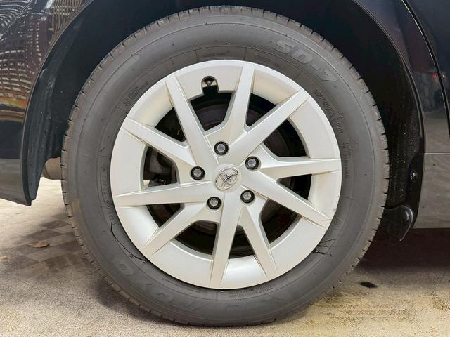 プリウスアルファ Ｇ　（禁煙車）（後期型）（純正ＳＤナビ）（クルーズコントロール）（黒ハーフレザー）（パワーシート）（バックカメラ）（ビルトインＥＴＣ）（フルセグＴＶ）（ＬＥＤヘッドライト）（純正１６インチＡＷ）（57枚目）