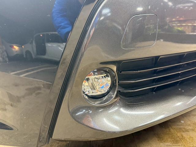 プリウスアルファ Ｇ　（禁煙車）（後期型）（純正ＳＤナビ）（クルーズコントロール）（黒ハーフレザー）（パワーシート）（バックカメラ）（ビルトインＥＴＣ）（フルセグＴＶ）（ＬＥＤヘッドライト）（純正１６インチＡＷ）（61枚目）