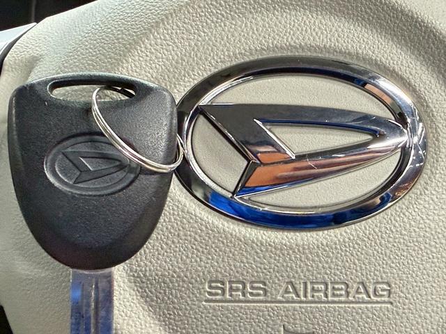 ミラトコット Ｌ　ＳＡＩＩＩ　プリクラッシュセーフティ（禁煙車）（純正ＳＤナビ）（コーナーセンサー）（オートマチックハイビーム）（バックカメラ）（アイドリングストップ）（Ｂｌｕｅｔｏｏｔｈ接続）（１４インチＳＷ）（28枚目）