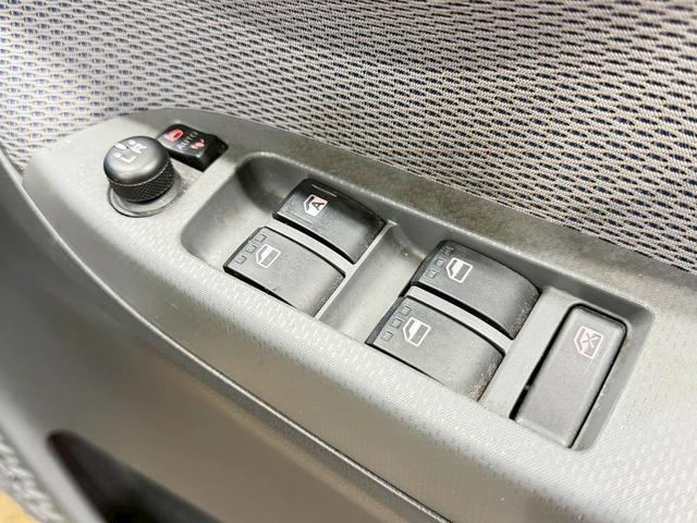 ムーヴ カスタム　ＲＳ　（禁煙車）（ワンオーナー）（後期型）（ＳＤナビ）（Ｂｌｕｅｔｏｏｔｈ接続）（フルセグＴＶ）（オートライト）（ＨＩＤヘッドライト）（ＣＤ＆ＤＶＤ再生）（29枚目）