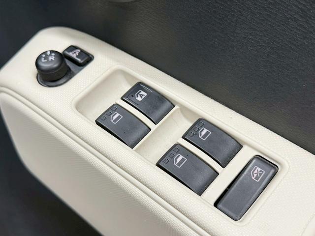 ミラココア ココアＸ　（禁煙車）（後期型）（純正ＳＤナビ）（Ｂｌｕｅｔｏｏｔｈ接続）（ＥＴＣ）（アイドリングストップ）（ＣＤ＆ＤＶＤ再生）（フルセグＴＶ）（１４インチＳＷ）（29枚目）