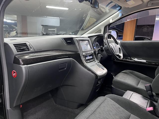 ヴェルファイア ２．４Ｚ　Ｇエディション　プレミアムサウンド（禁煙車）（後期型）（両側パワスラ）（純正フリップ）（純正ＨＤＤナビ）（全周囲カメラ）（クルーズコントロール）（シートメモリ）（コーナーセンサー）（純正ＥＴＣ）（純正１８インチＡＷ）（31枚目）